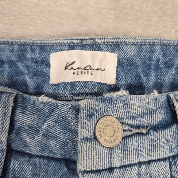 KanCan Petite 3 (28) Hawthorne Jeans Light Wash Flare Raw Hem Patch Pocket Short - Picture 9 of 11
